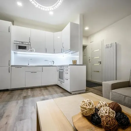 Apartment Trogar *